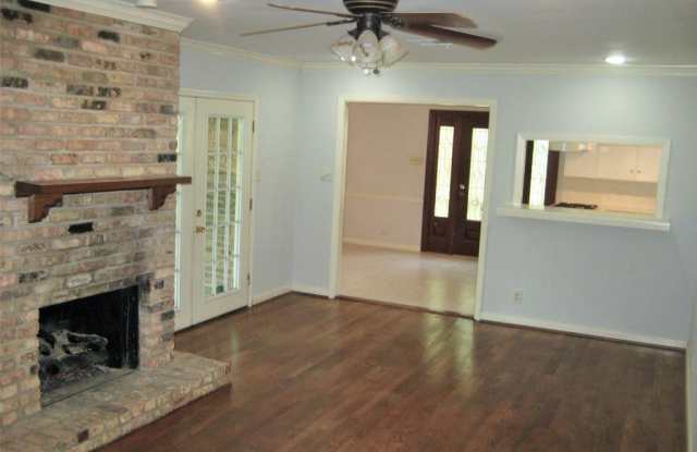 7811 Richmond Avenue - 7811 Richmond Avenue, Houston, TX 77063