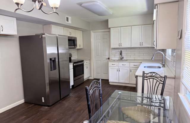 1583 Sea Island Drive Gallery 2