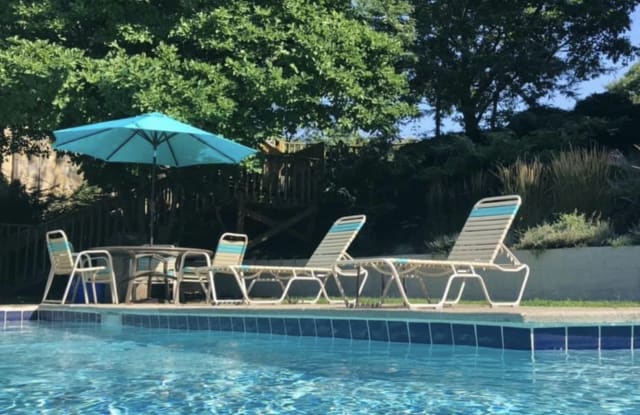 1368 A Lakeshore Dr - 1 - 1368 Lake Shore Drive, Columbus, OH 43204
