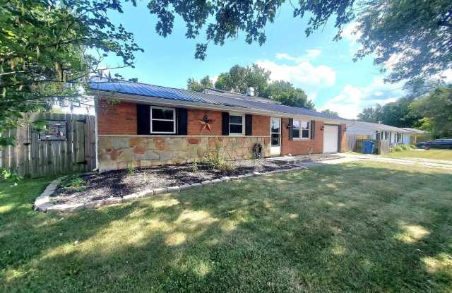 1565 Green Rd photos photos