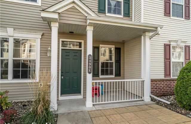 3490 Cherry Lane #E Gallery 2