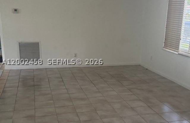 19920 SW 118th Pl Gallery 4