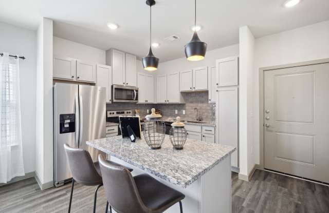 Azora Ranch Apartments Gallery 4