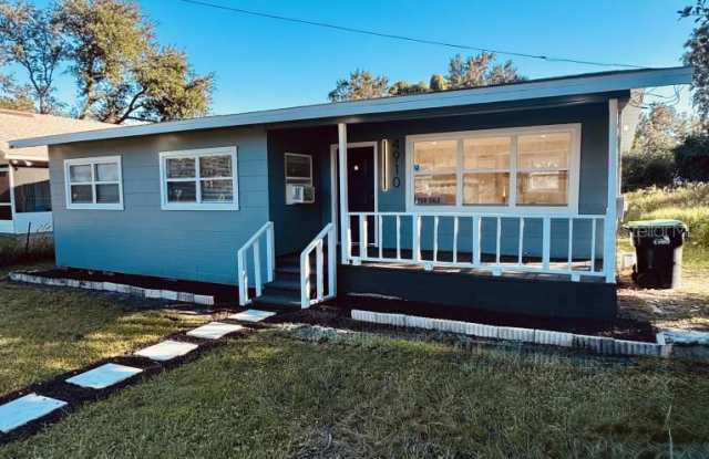 4910 Huppel Avenue Gallery 3