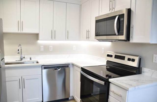 Sherwood Gardens photos photos