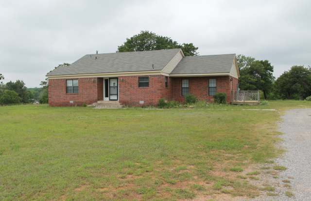 1+ Acre - Choctaw-Nicoma Park Cutie! photos photos