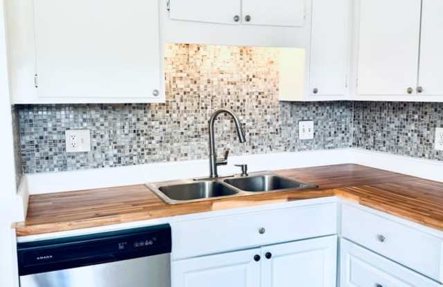 322 Junction Road 18D photos photos