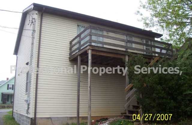 429 East Washington Street photos photos