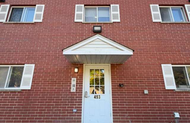 493 Leslie Ct #102 Gallery 1