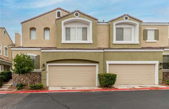 9109 KINROSS Avenue Gallery 1