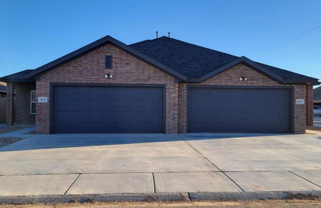 1402 16th Street - 1402 16th Street, Shallowater, TX 79363