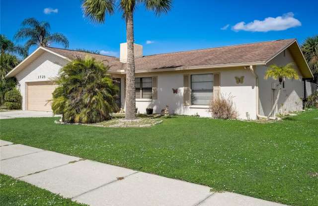 1725 COUNTRY MEADOWS DRIVE Gallery 2