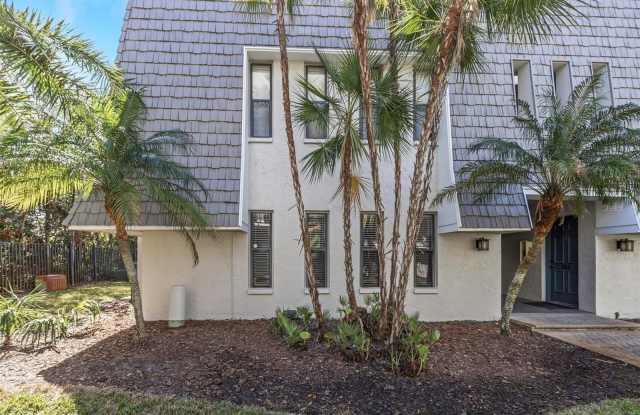 712 LYNDHURST STREET photos photos