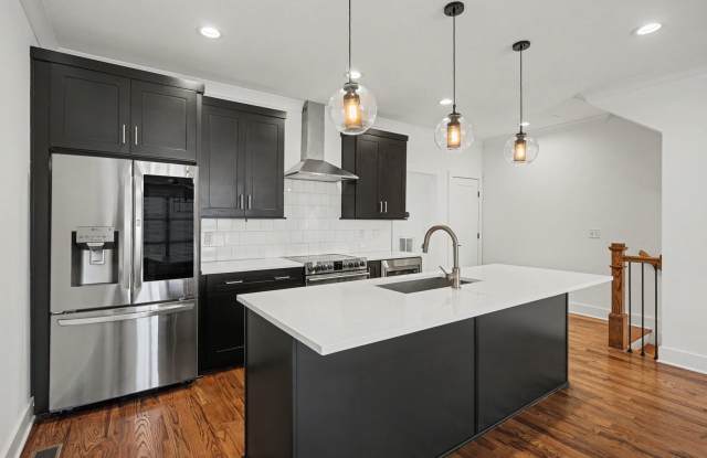 Downtown Views with Contemporary Comfort! photos photos Downtown Views with Contemporary Comfort! photos photos