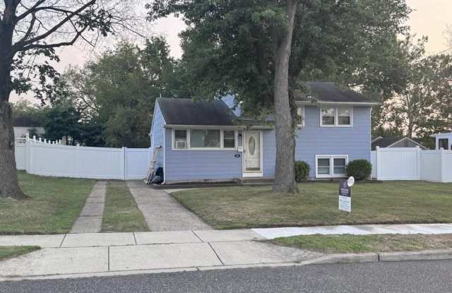 304 LAFAYETTE AVENUE photos photos