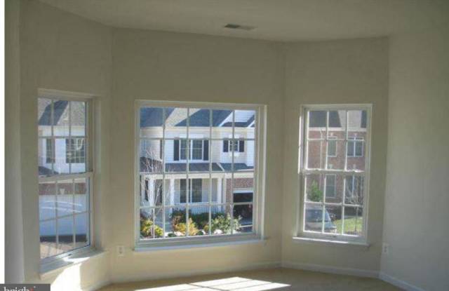 5632 KERTSCHER TERRACE Gallery 4