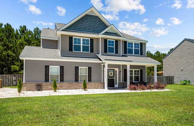 Space, Style & Savings – Spacious 5BR Home with Solar Panels Gallery 4