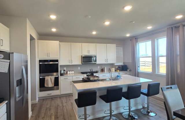 Nearly Brand New Home in Parkdale Gallery 4