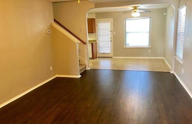 10247 Crystal View Gallery 2