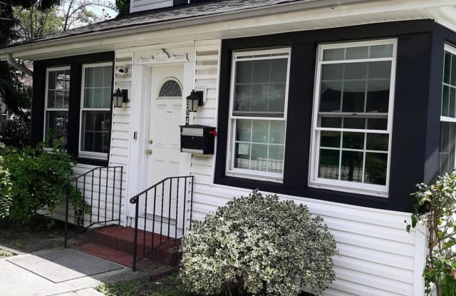 3948 Hylan Blvd - 3948 Hylan Boulevard, Staten Island, NY 10308