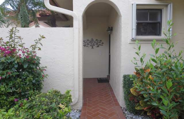 8296 Waterline Drive Gallery 4
