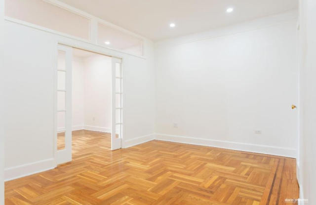 81 OCEAN PARKWAY - 81 Ocean Parkway, Brooklyn, NY 11218