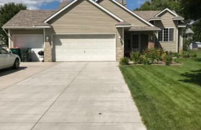 2815 88th Ln NE photos photos