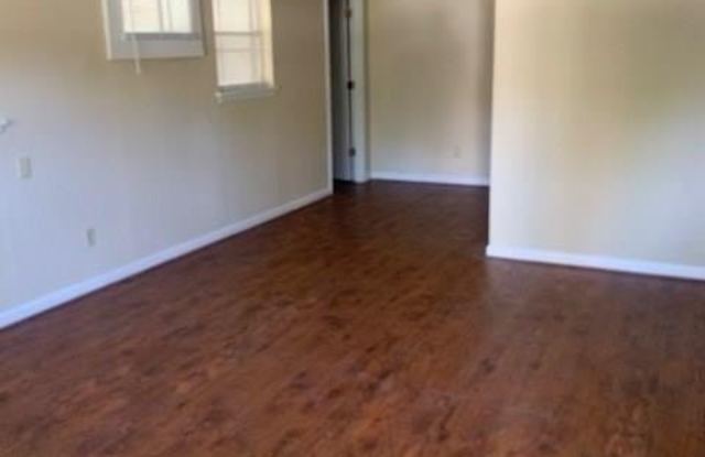 311 Jewel Drive Gallery 2