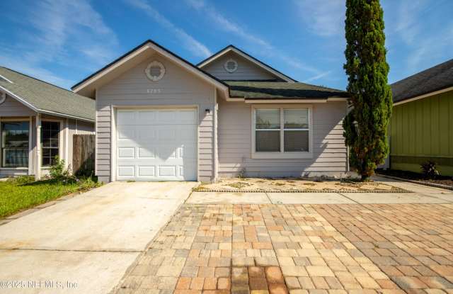 8795 IVEY Road Gallery 1