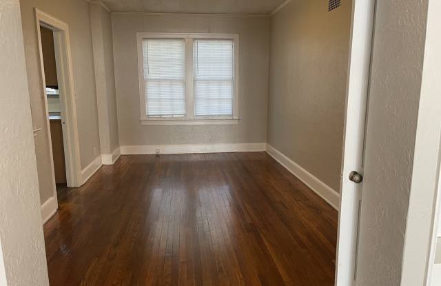 1325 Donald Street - 2 Gallery 3