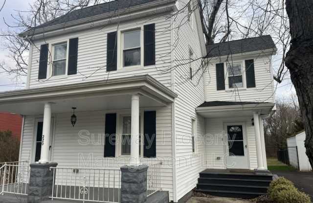 220 N Locust Ave. photos photos