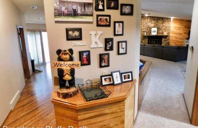 5021 Cliff Point Circle West Gallery 2