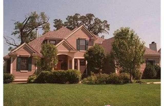 4454 Harbor Place Drive - 4454 Harbor Place Drive, Shoreview, MN 55126