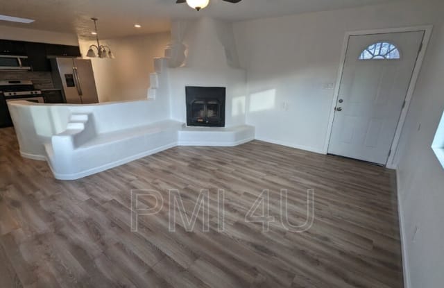 6200 Prairie Rd NE - 6200 Prairie Road Northeast, Albuquerque, NM 87109