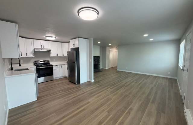 8614 8th Ave West- 5 Units Gallery 3