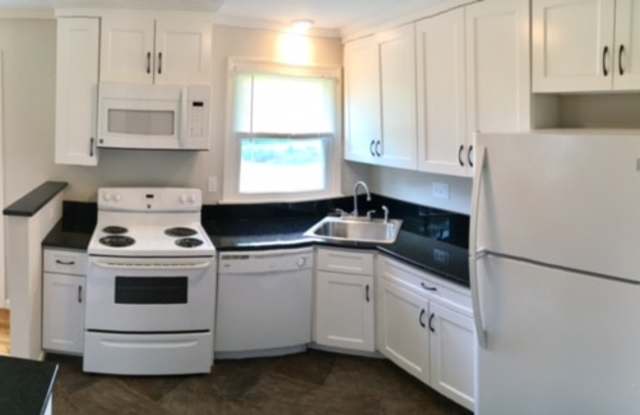 18 Hobart Ln photos photos