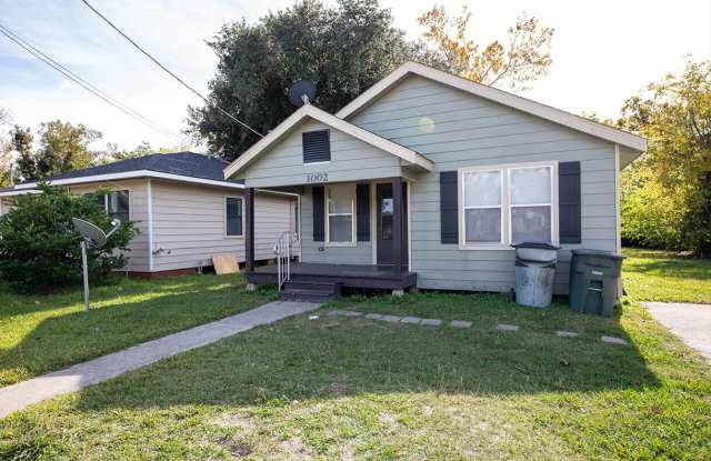 1002 17th St photos photos