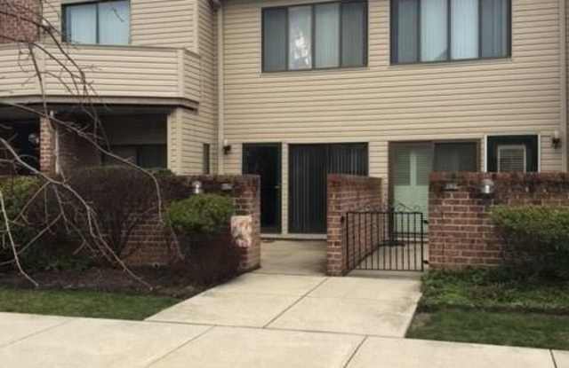 1304 CHERRINGTON Drive Gallery 2