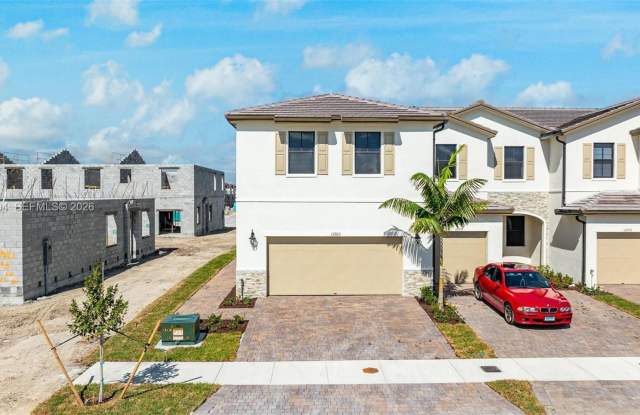 12923 SW 231st Terrace, Miami, FL 33170 - 7636 Gallery 1
