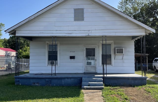 2705 East 47th Street - 2705 East 47th Street, Chattanooga, TN 37407 2705 East 47th Street - 2705 East 47th Street, Chattanooga, TN 37407