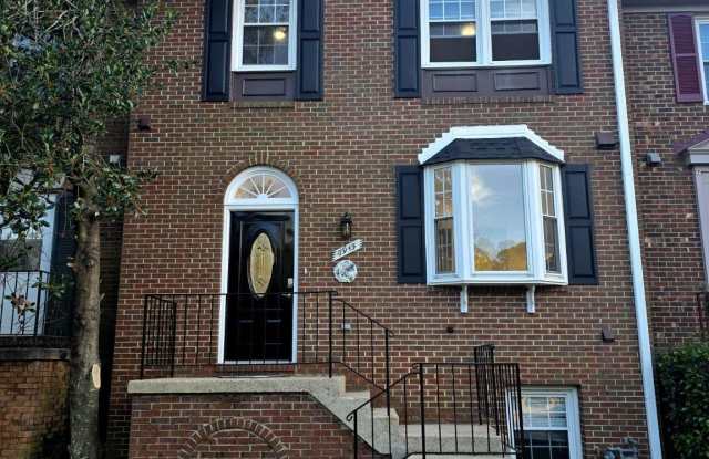7913 EDINBURGH Drive Gallery 1
