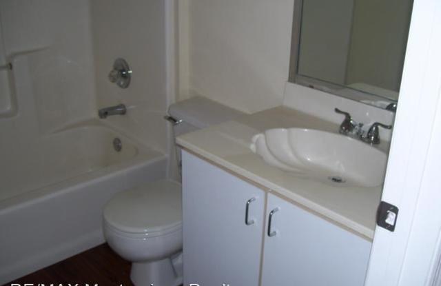2370 Dodge Terrace Gallery 3