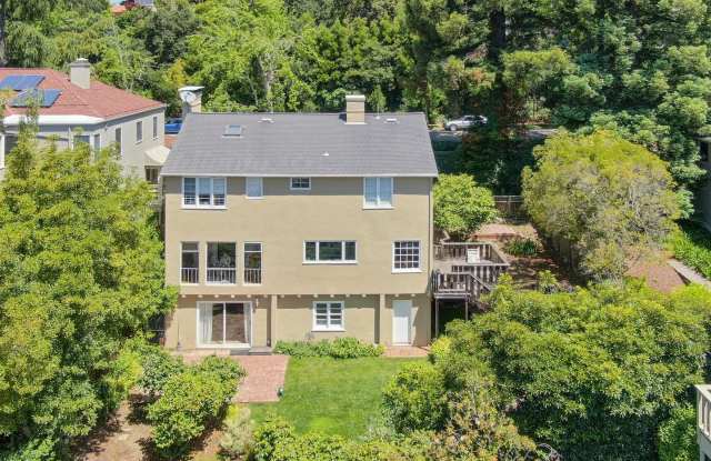 Large, Beautiful Upper Piedmont Home photos photos