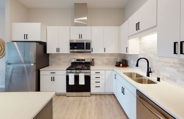 55+ Senior Living Community - Risor of Apple Valley Gallery 1