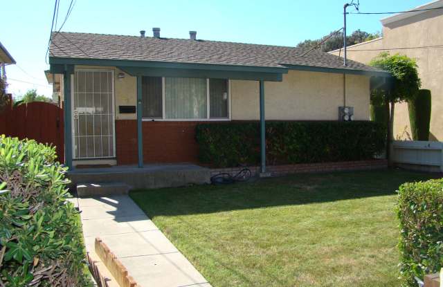 Single family 2 bedroom 1 bath, washer/dryer in unit photos photos