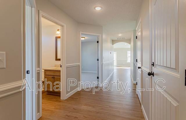 2204 Davenport Ct Gallery 3