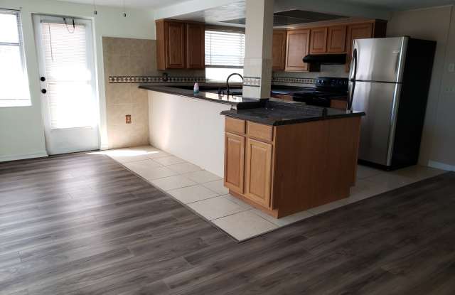 4312 Westwood Dr Gallery 4