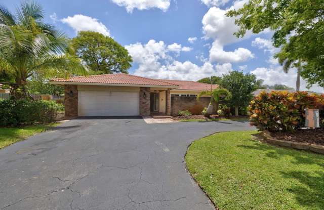 235 NW 91st Avenue photos photos