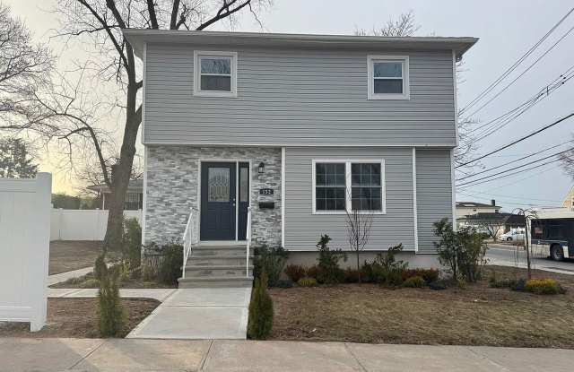 152 Purdy Ave, Staten Island, NY 10314 photos photos