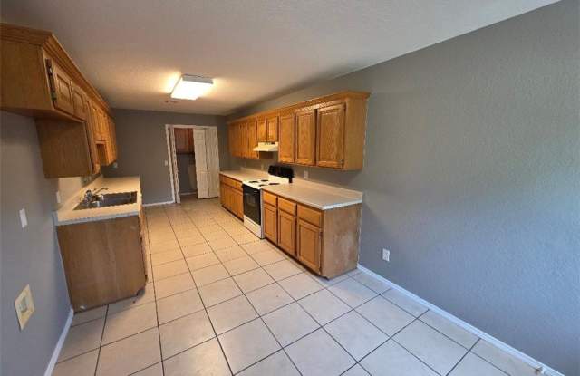 602 Paige Place Gallery 2